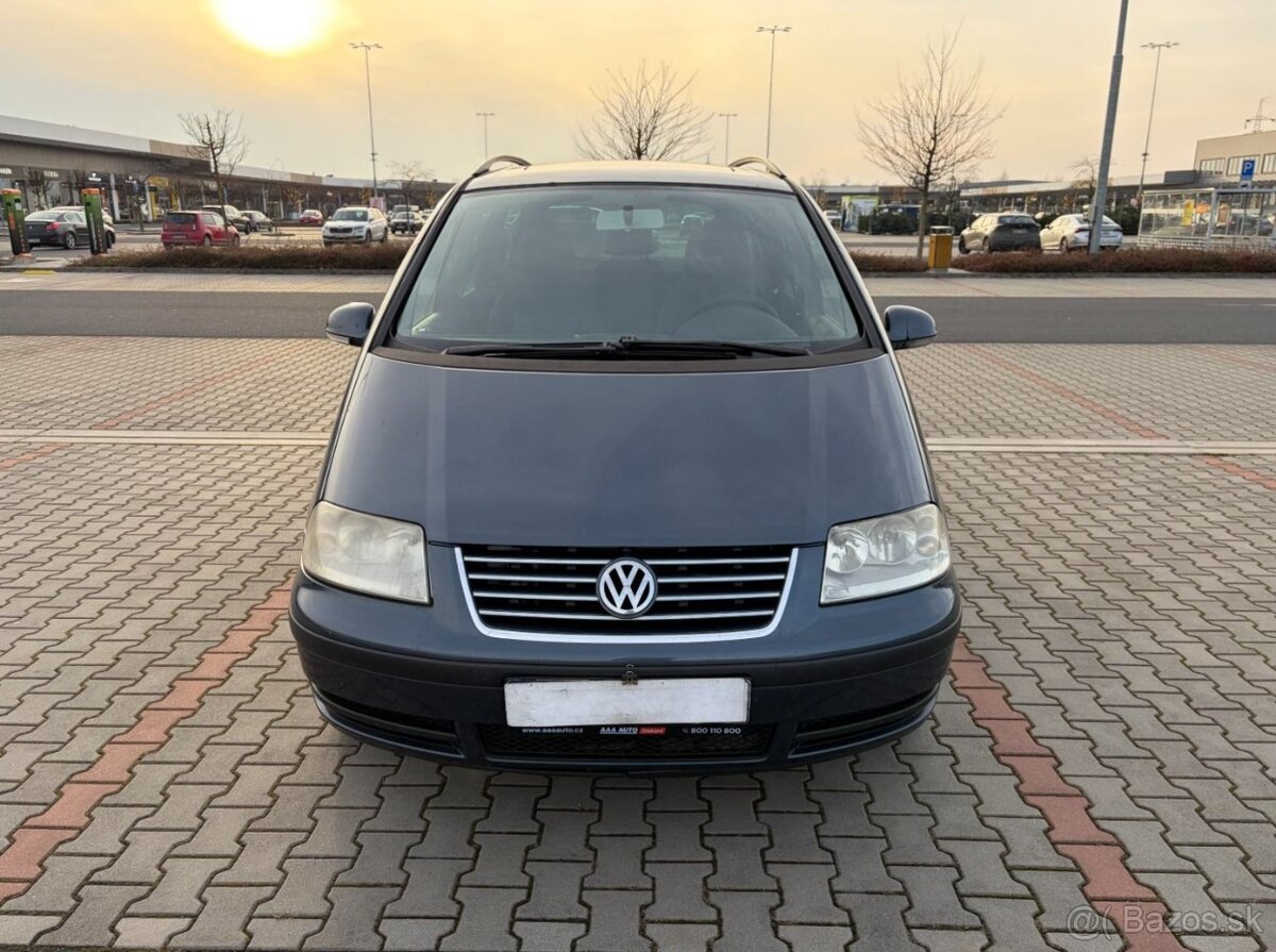 Volkswagen Sharan 1.9 TDi 7 míst - 8