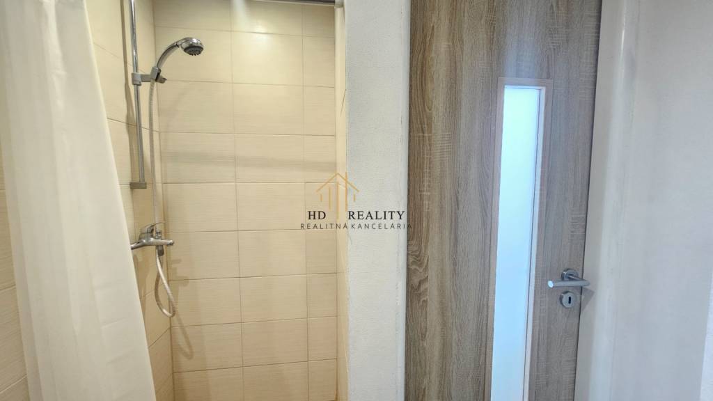 Na prenájom jednoizbový byt v Banskej Štiavnici - 8