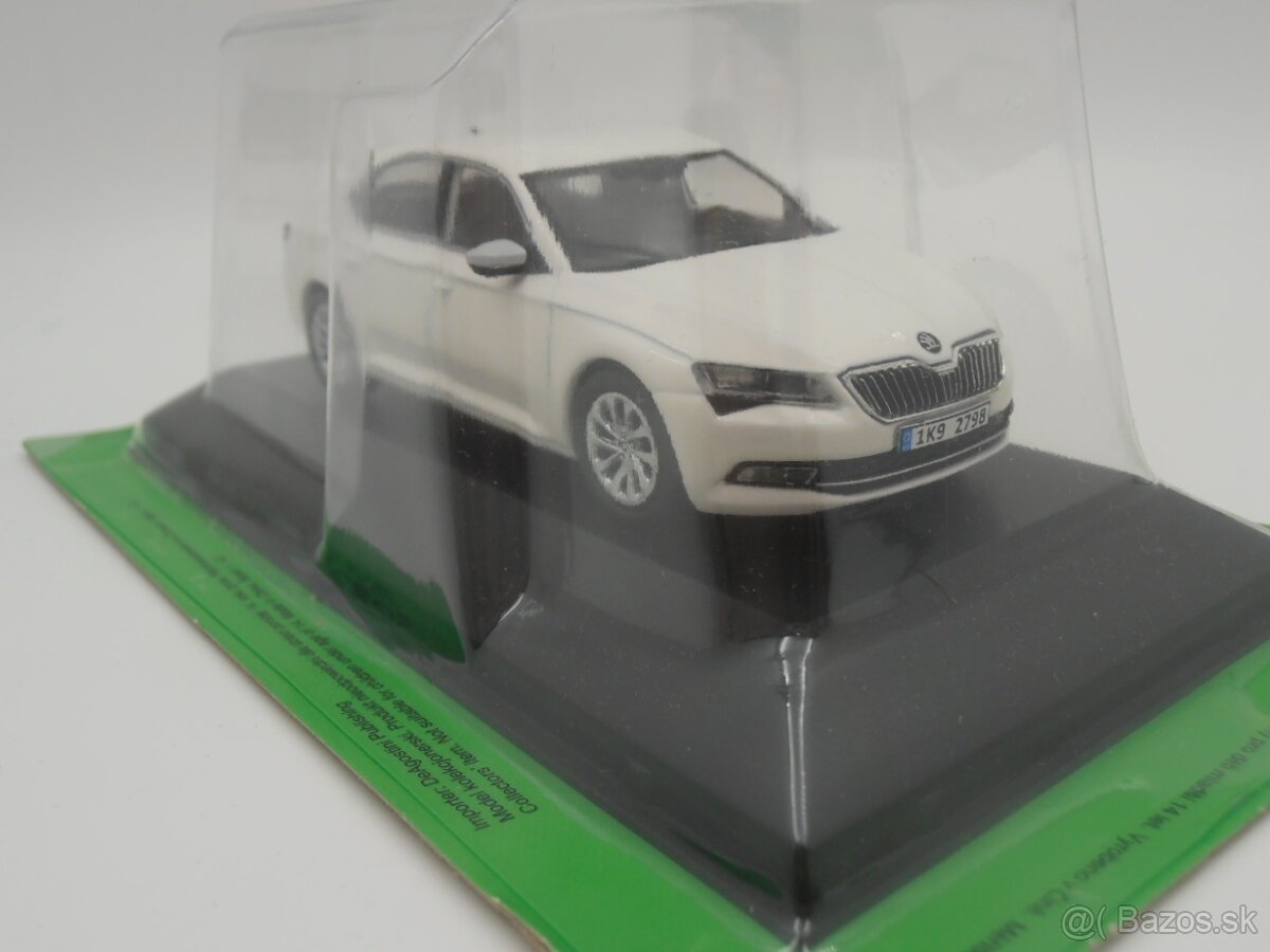 Škoda Superb "Kaleidoskop" 1/43 - 8