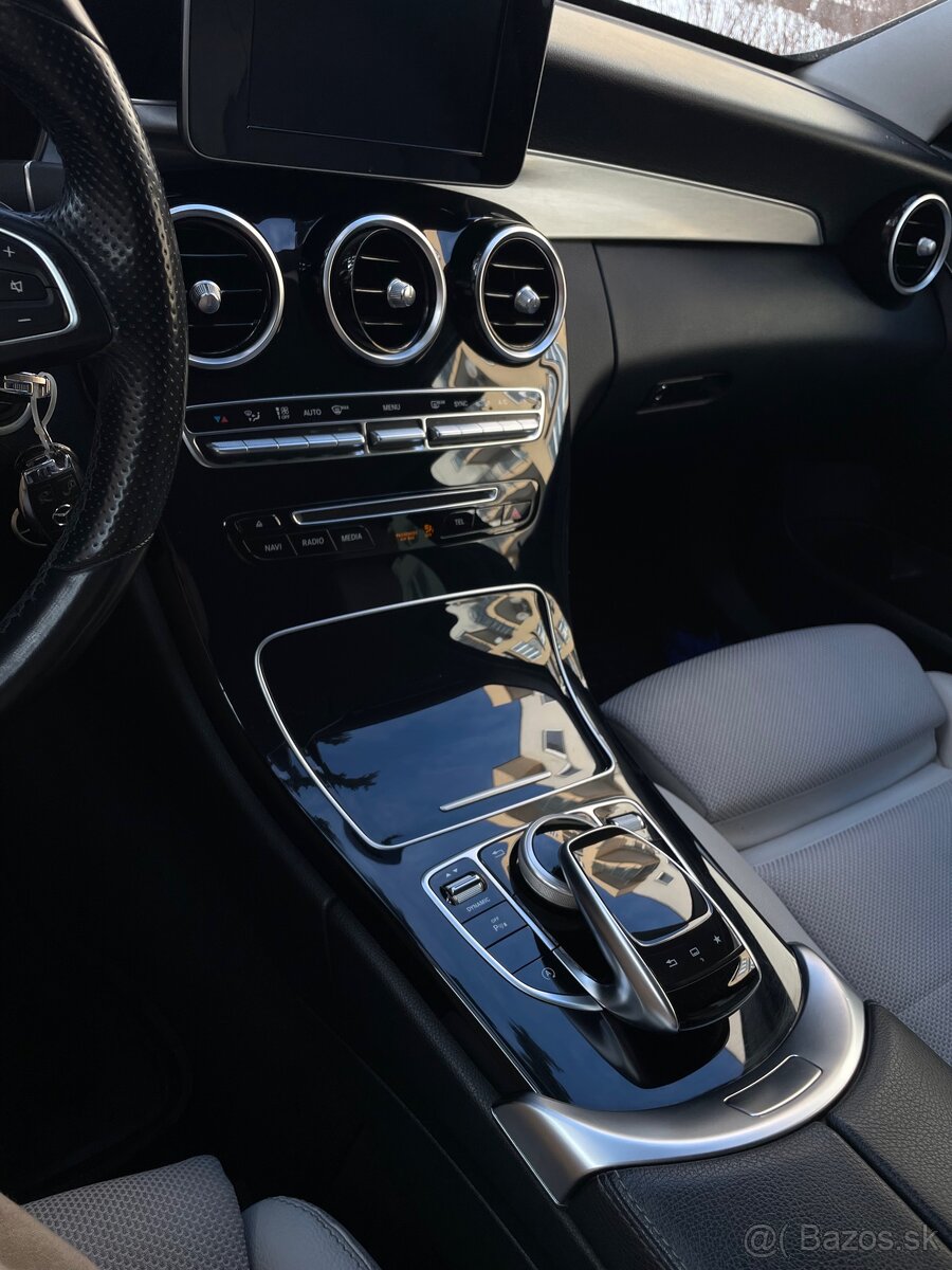 Mercedes Benz triedy C - 8