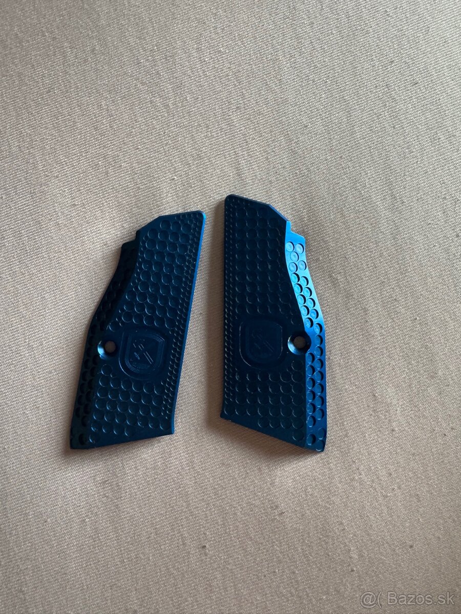 CZ 75 SP-01 tactical 9x19 - 8