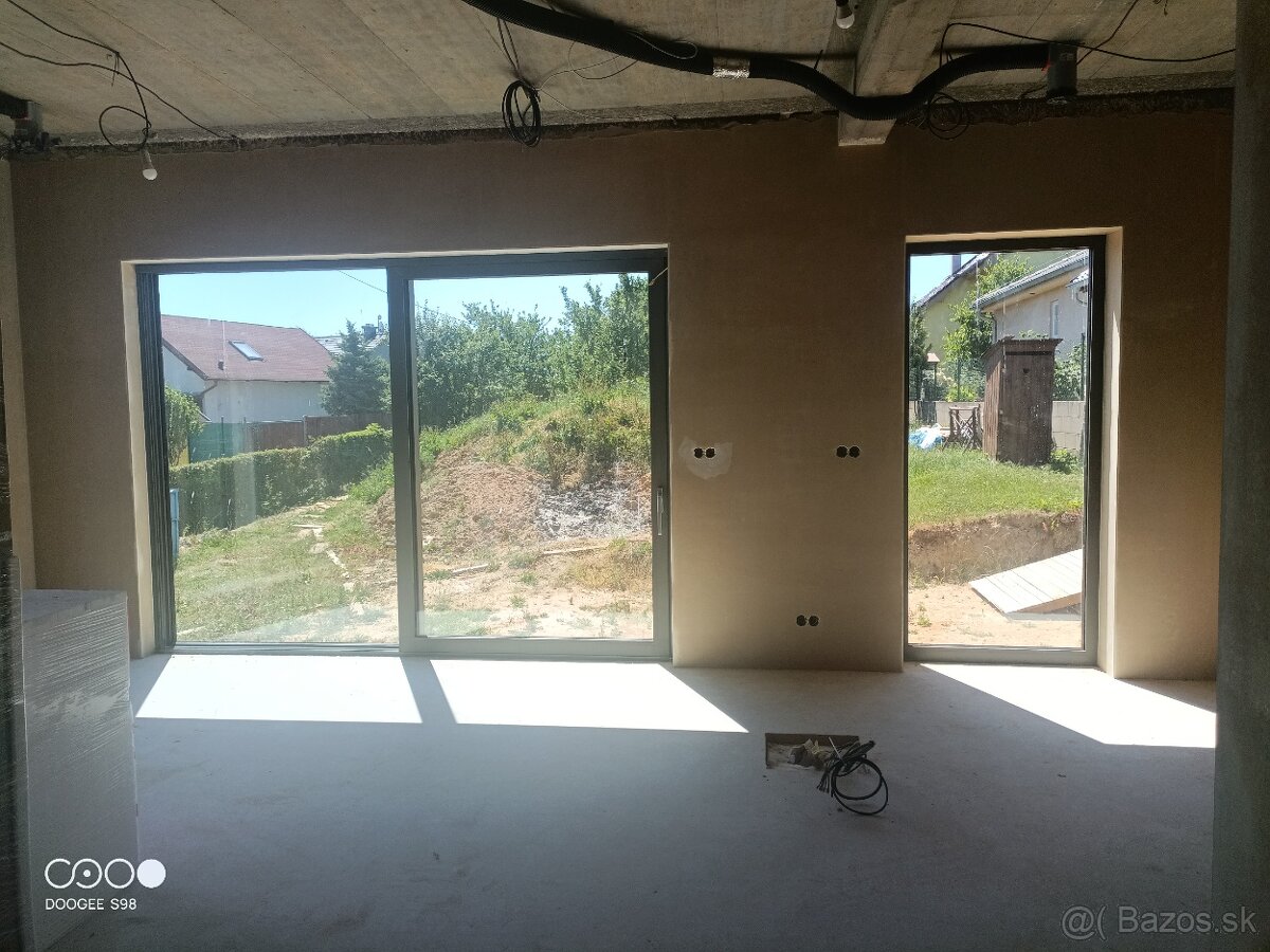 Pomocník na stavbu - 8