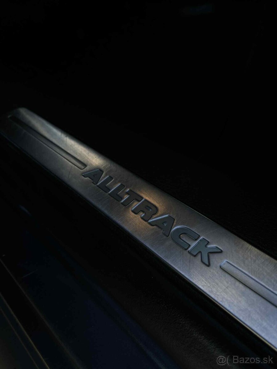 Volkswagen Passat Alltrack - 8