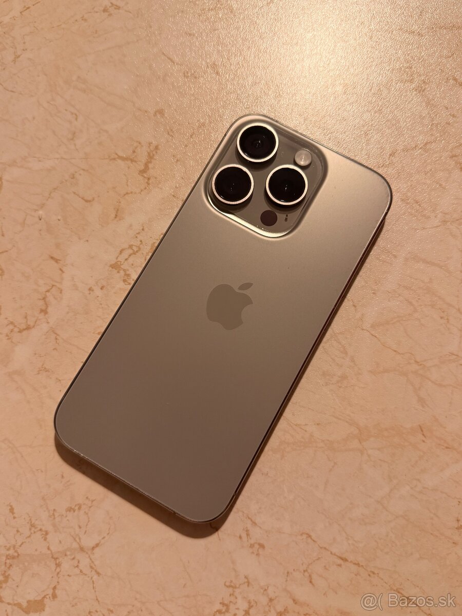 iPhone 15pro 256g - 8