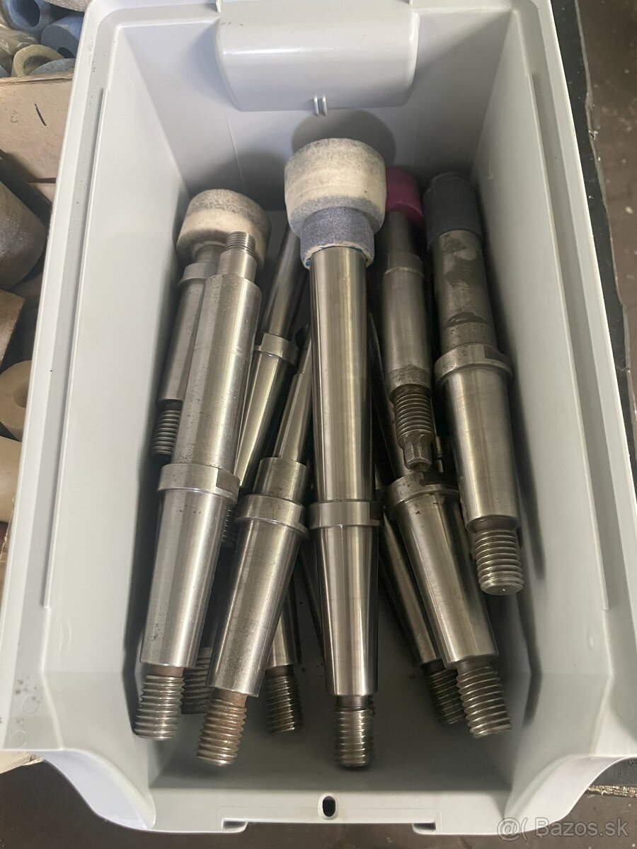 Brúska hrotová BHU 32 A/1000, GO 2010 - 8