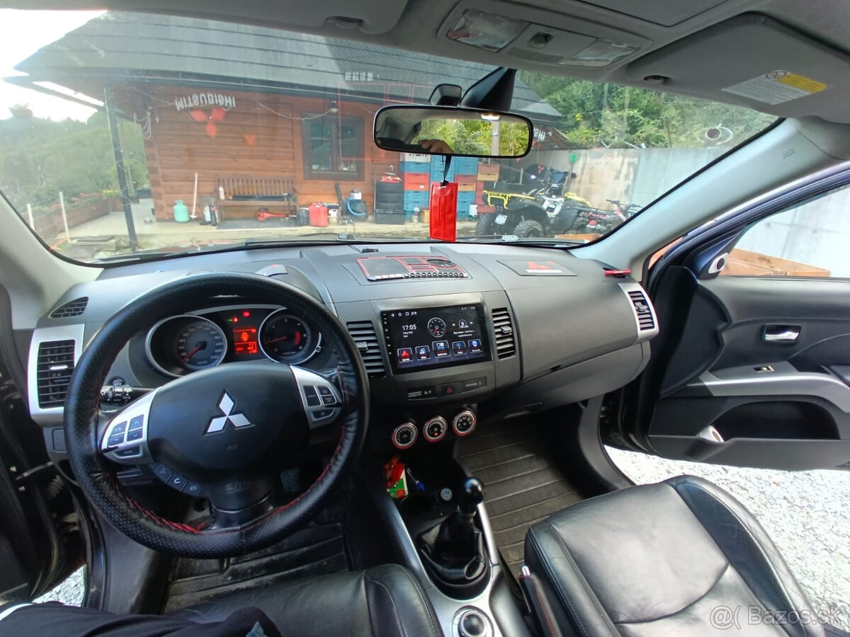 Mitsubishi Outlander 2 - 8