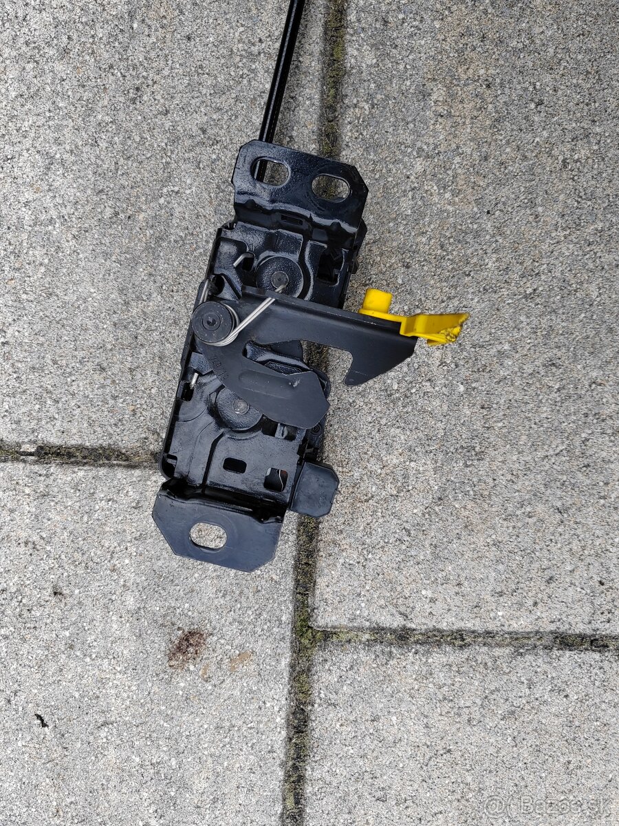 Mercedes vrchný montážny diel chladičov A2476207200 zámok ka - 8