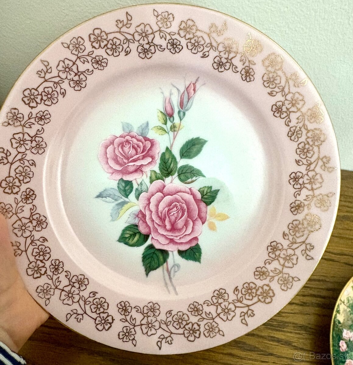 PORCELÁNOVÉ A KERAMICKÉ DEKORÁCIE - 8