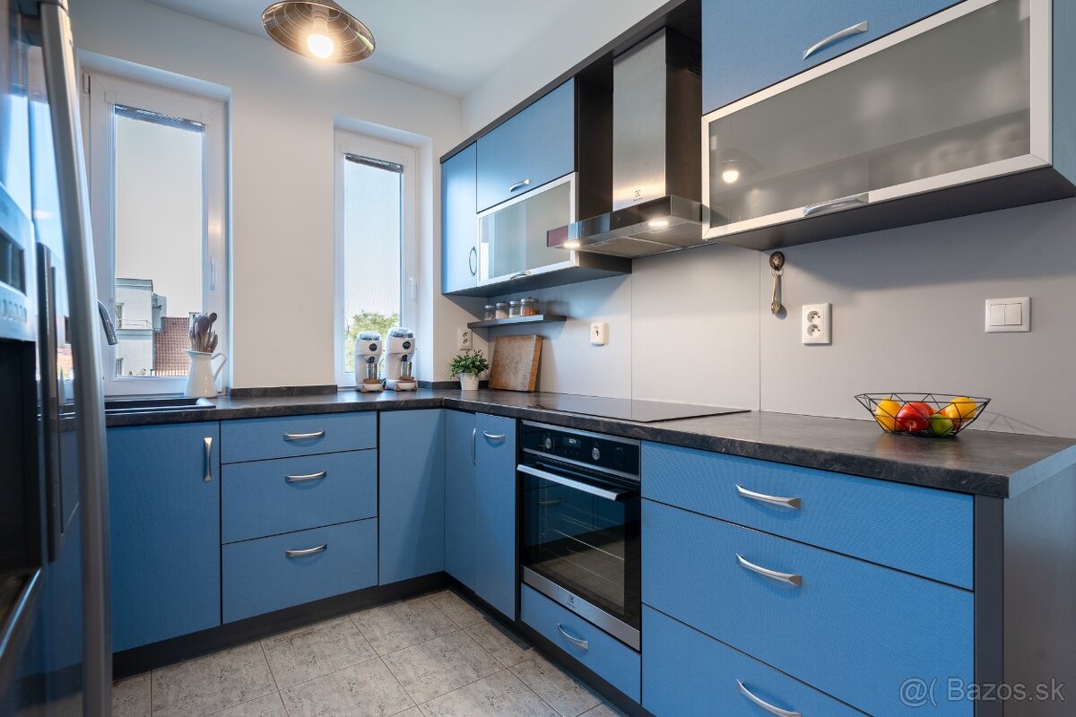 4-izbový byt s krbom a parkovaním–Bratislava, Nivy - 8