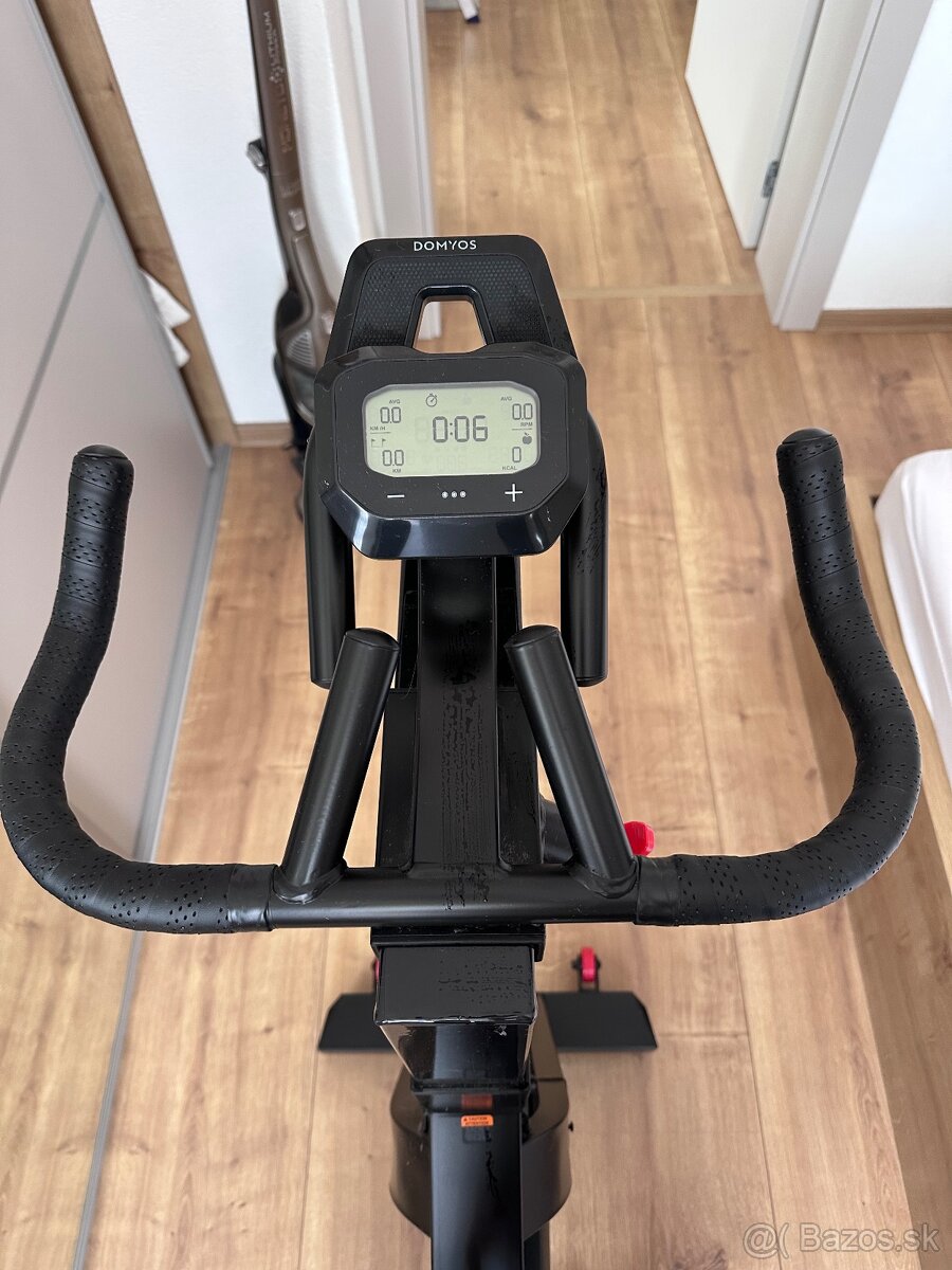 DOMYOS Cyklistický trenažér 500 - 8