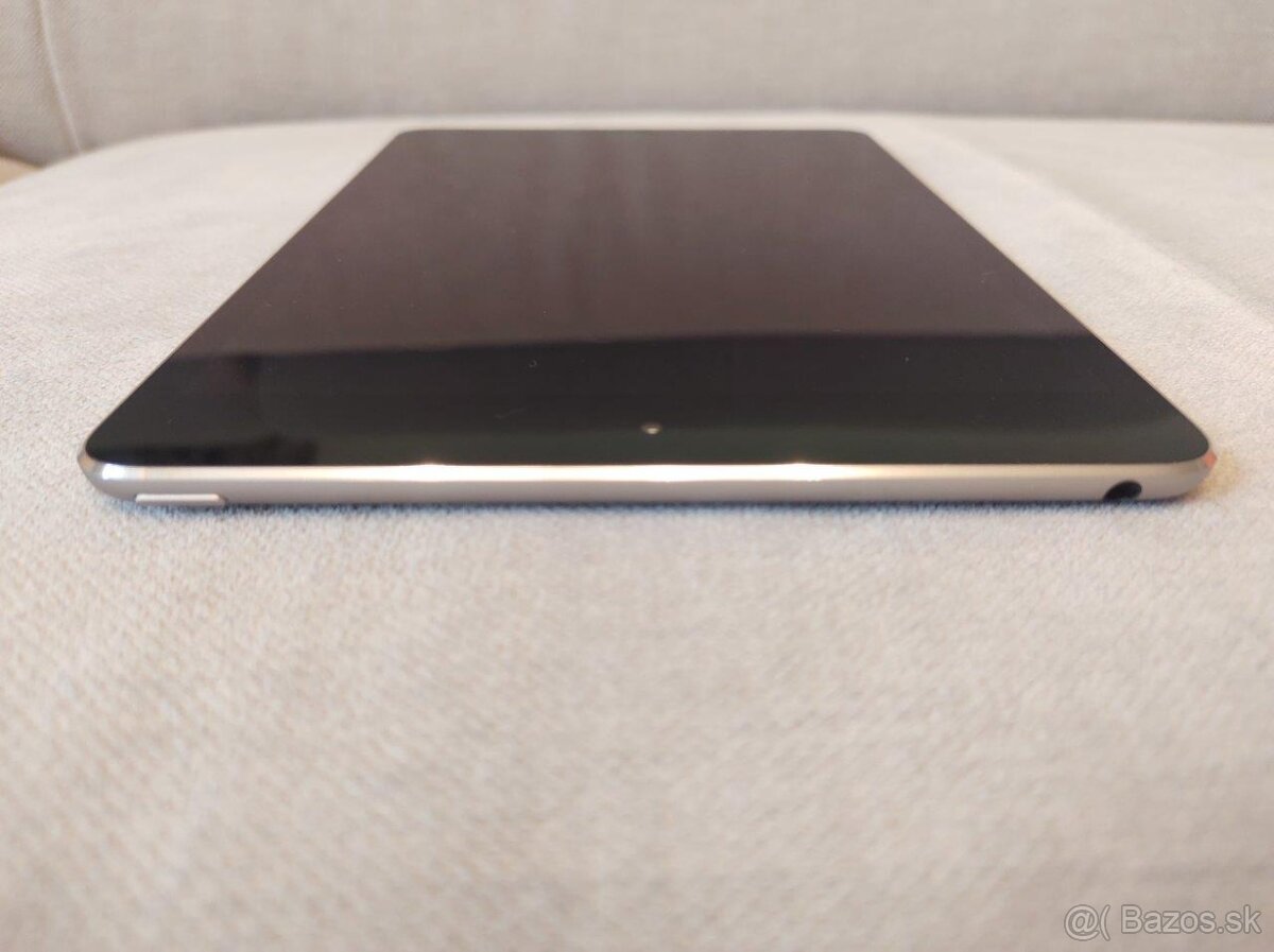 iPad mini 4 Wi-Fi 16GB Space Grey - 8