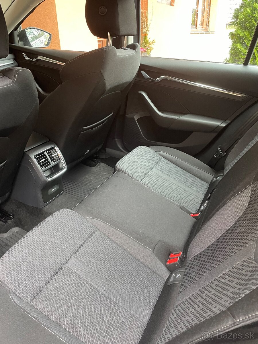 Škoda octavia 4 - 8