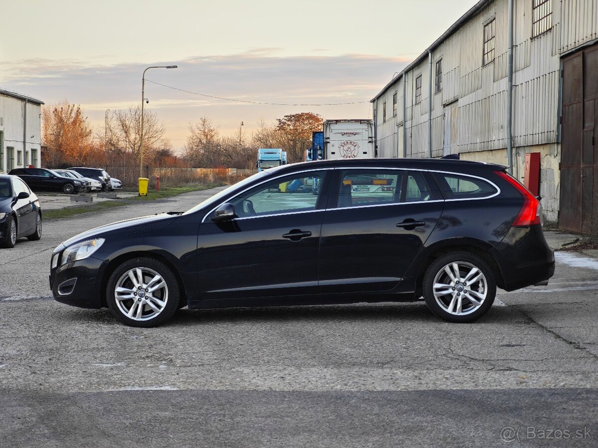 Volvo V60 D5 Summum 2012 - 8