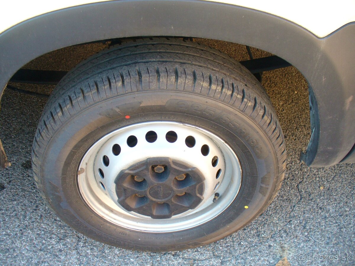 IVECO DAILY 2,3 35 140 S16 2020 nový model - 8