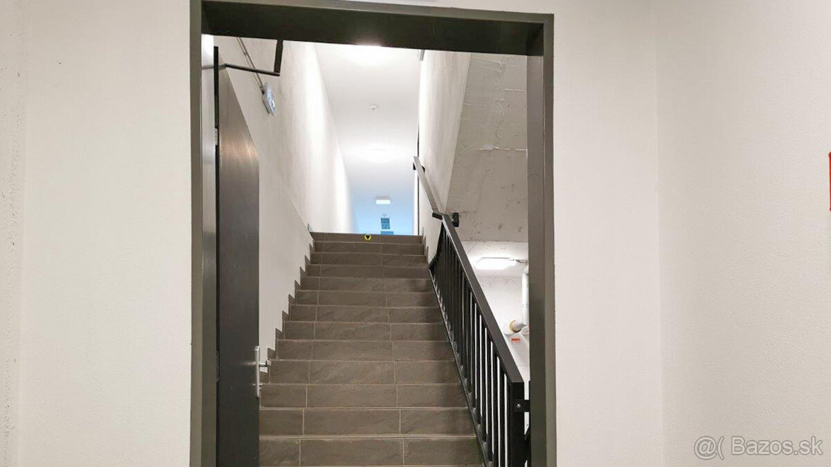 Garážové státie Bratislava I - Staré mesto, ul. Jozefská - 8