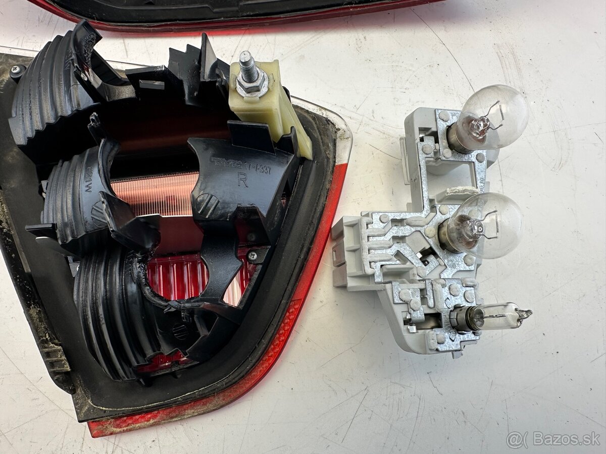 BMW E90 Zadné svetlá - 8