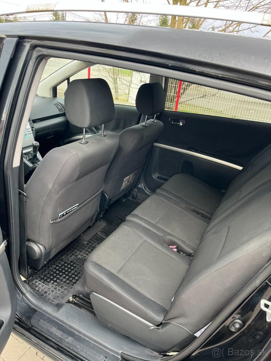 Predám Toyota Corolla verso - 8