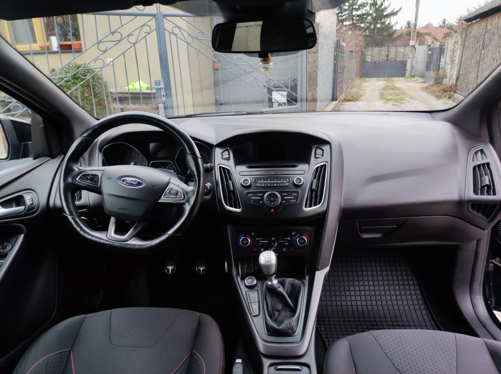 Ford Focus Kombi 1.5 TDCi ST Line - 8