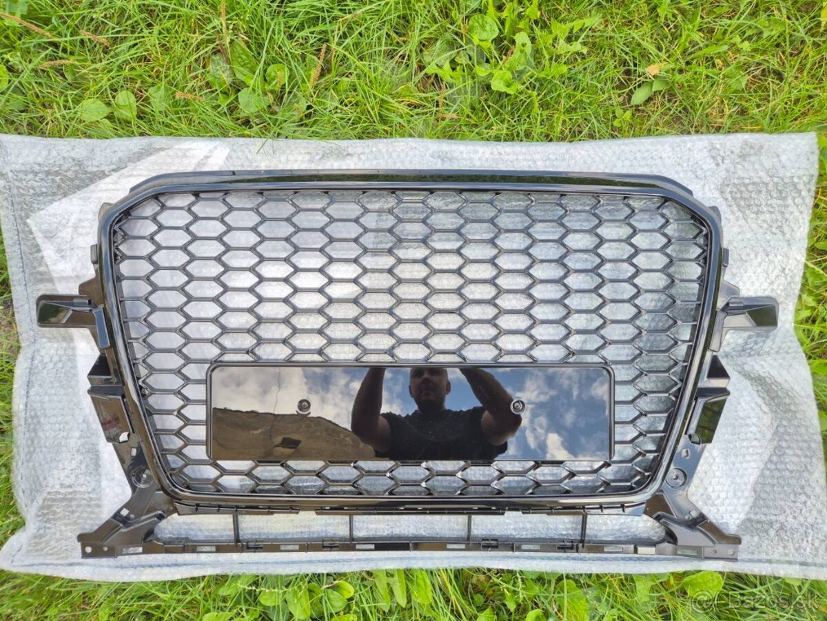 AUDI Q5 8R FACELIFT predná maska / HONEYCOMB - 8