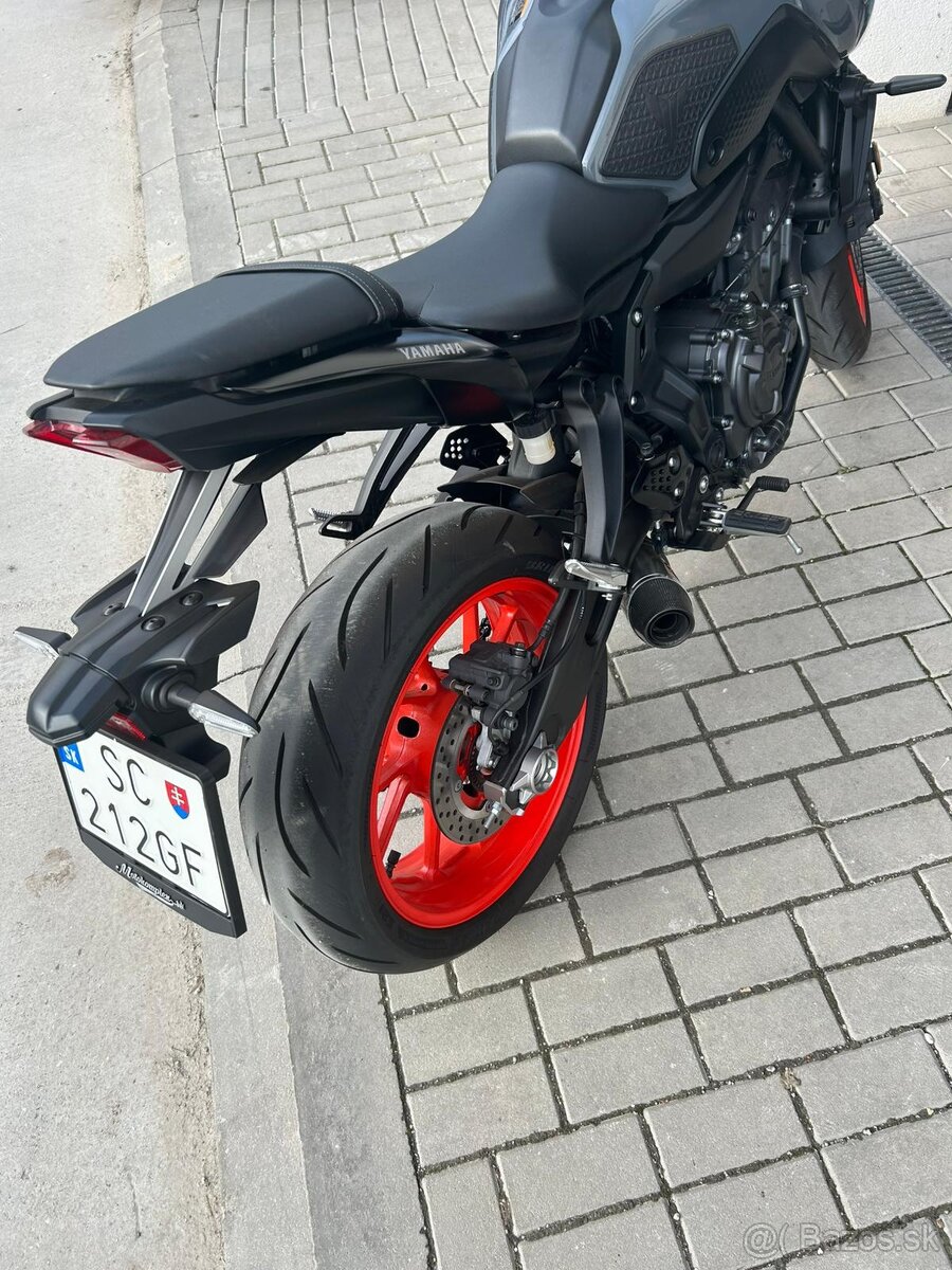 Yamaha MT07 - 8