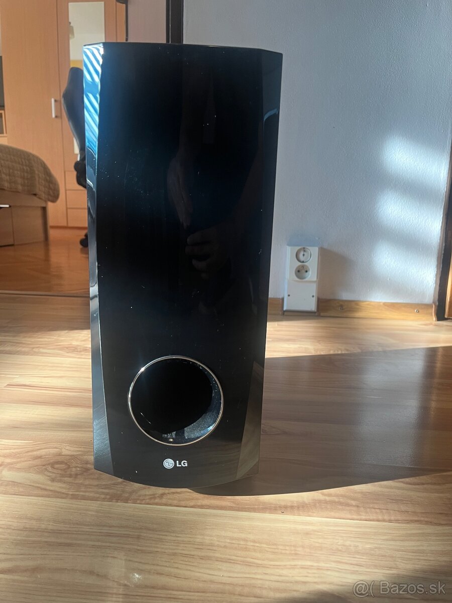 Domáce kino LG - 8