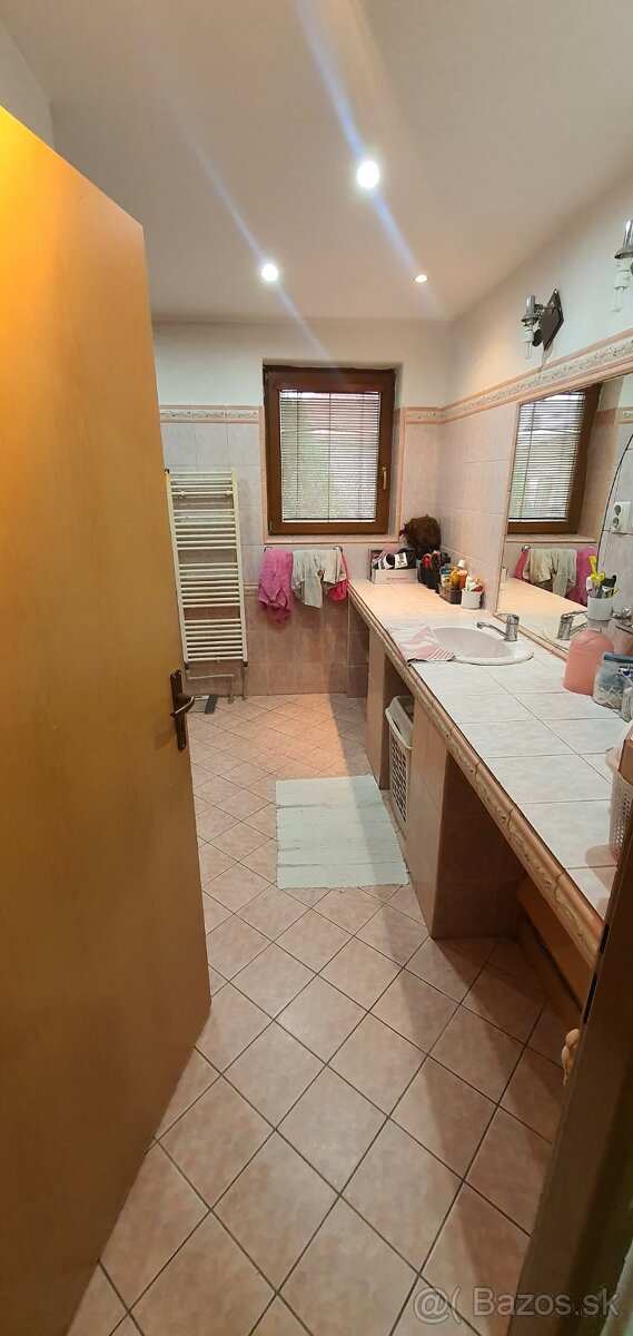 Rodinný dom na predaj blízko centra Ružomberok - 8