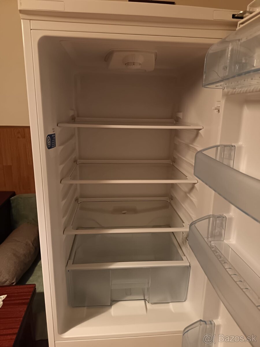 Darujem za fľašu vína BEKO CSA 29032 - 8