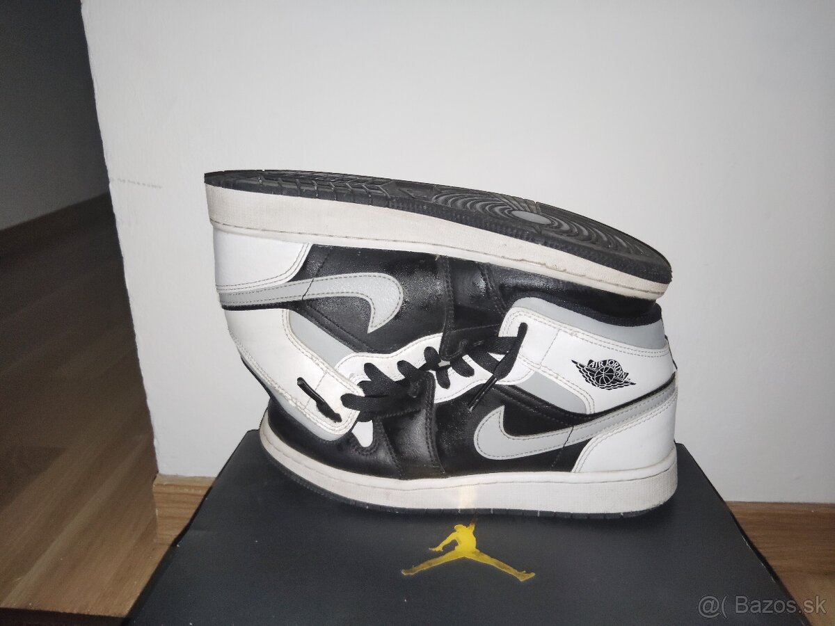 Jordan 1 mid - 8