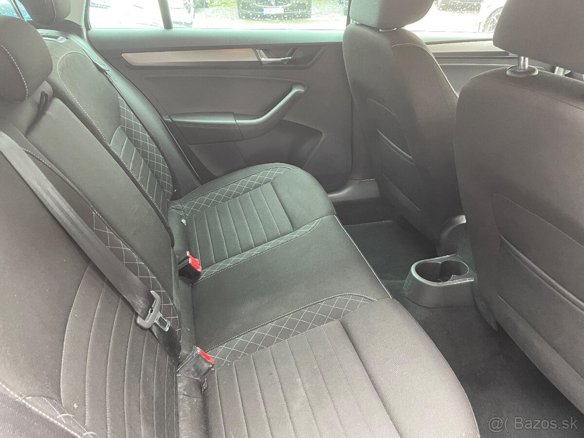 Škoda Rapid Spaceback SB 1.6 TDI 115k Style - 8