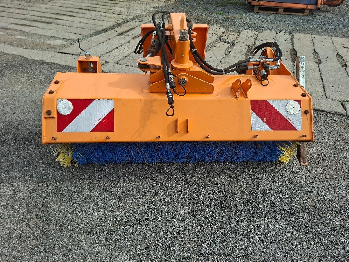 Traktorová metla čelná - 8