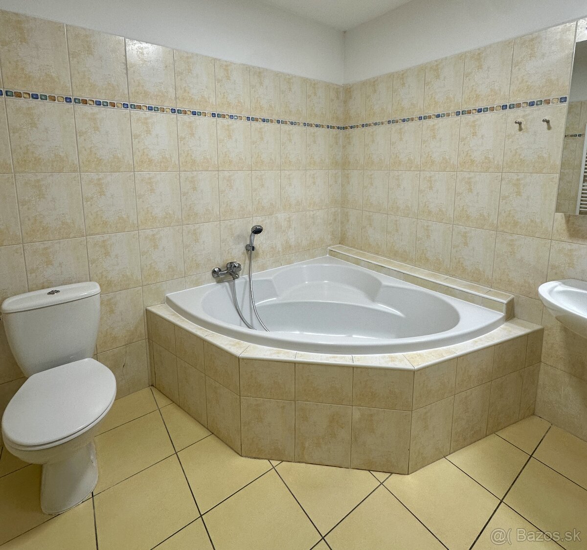 Prenájom 3-izb mezonet v hist.centre TN - Mierové nám. - 8