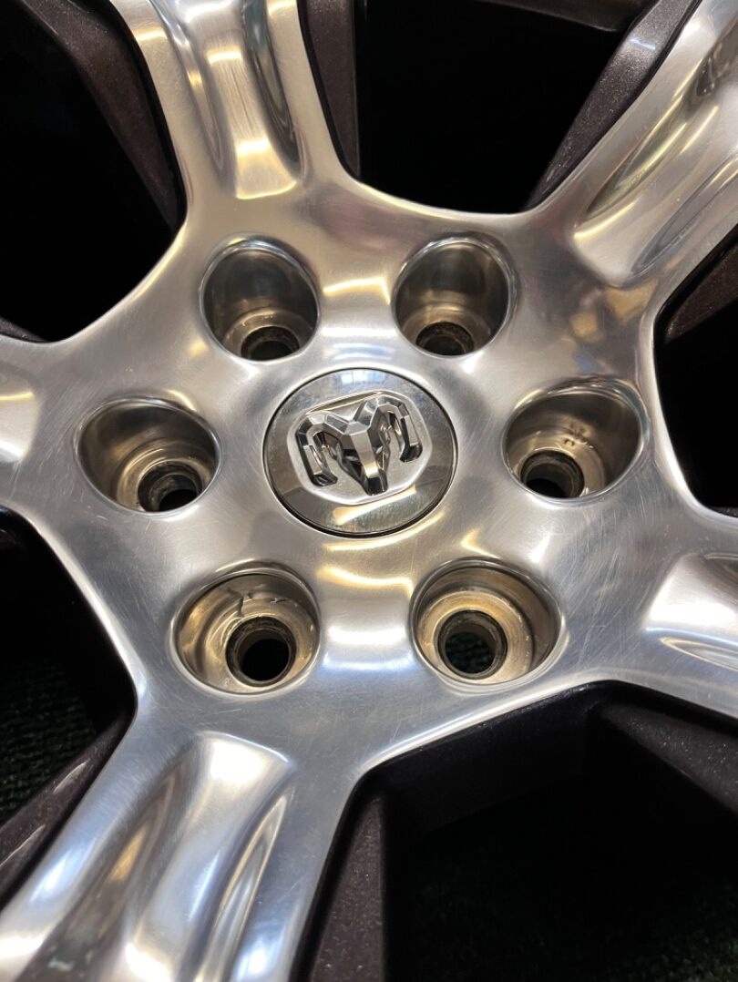 6x139.7 R20 Originál Dodge RAM 1500 model 2022 + senzory - 8