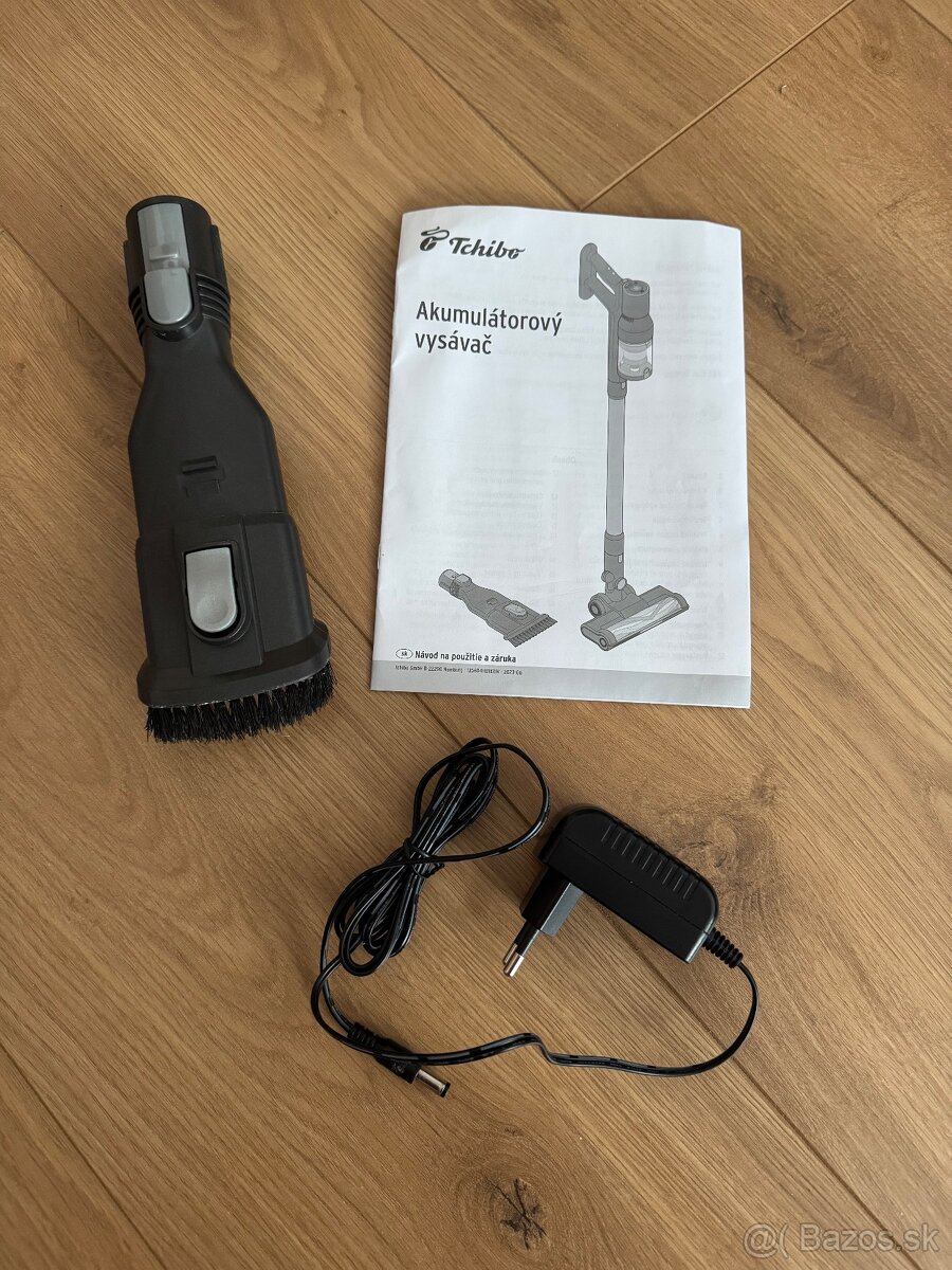 Digitálny akumulátorový vysávač - 8