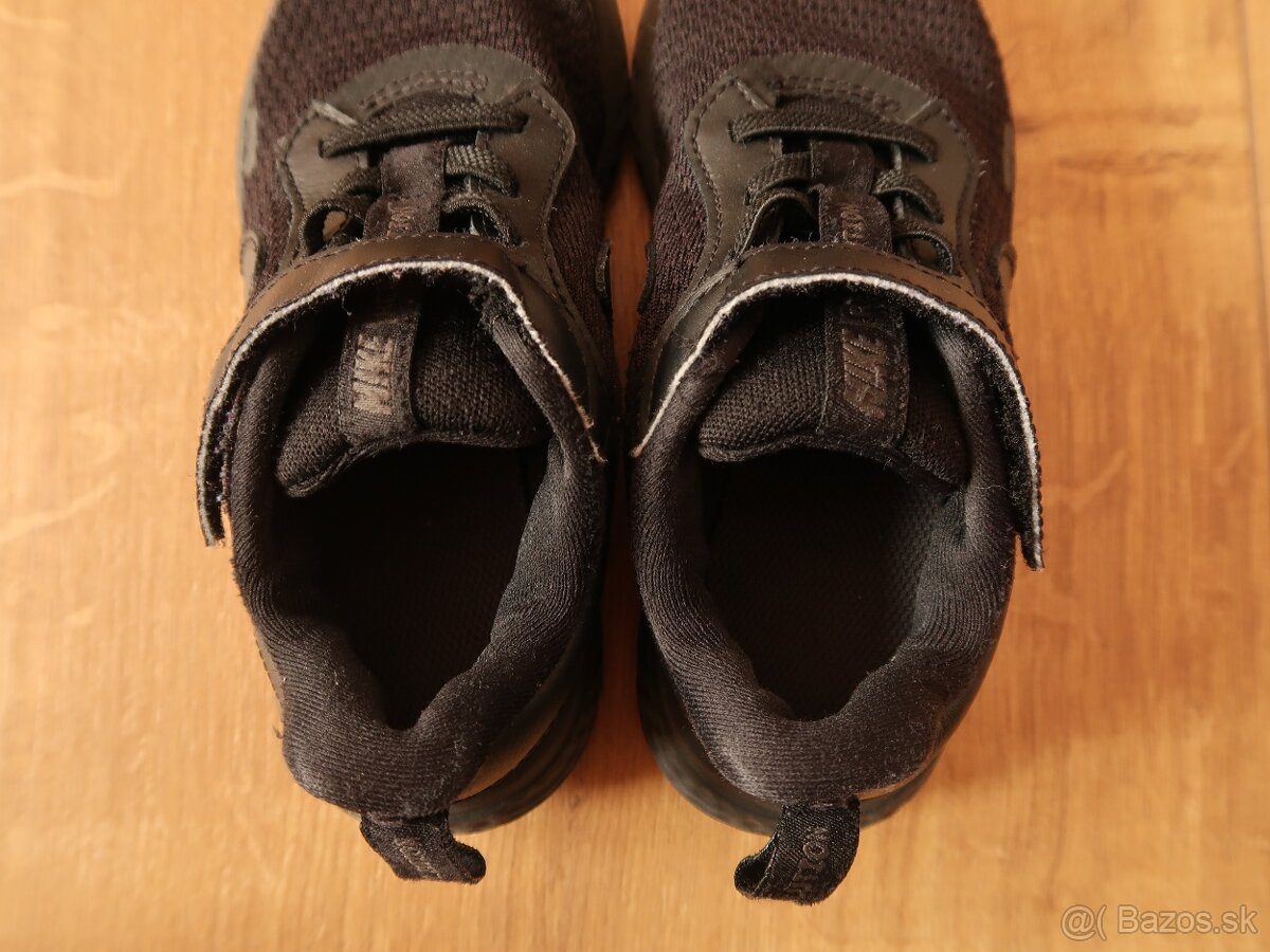 Tenisky NIKE č. 28,5 (18,2 - 18,5 cm) - TOP STAV - 8