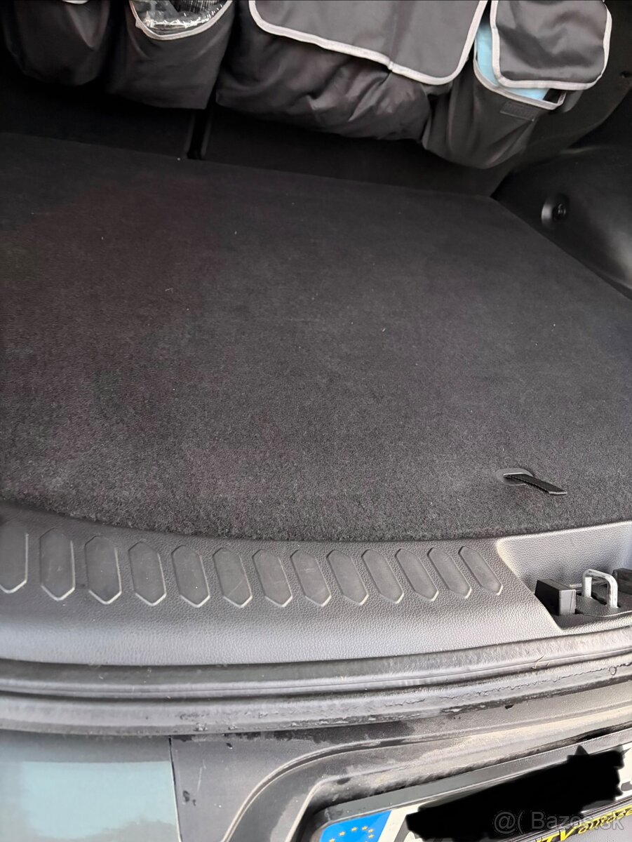 Predám KIA SPORTAGE - 8