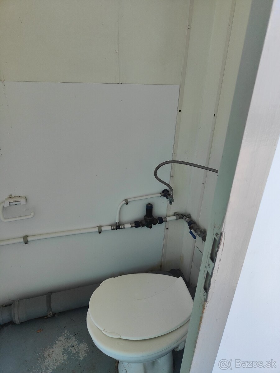 Sanitarny kontajner 10' c. 415 - 8