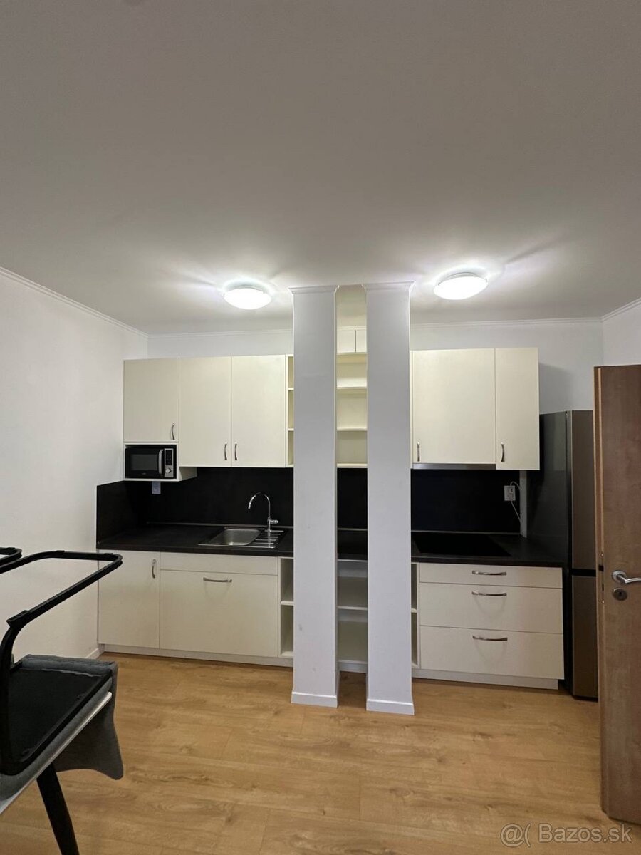 Prenájom 2-izbového bytu – Bratislava–Rača - 8