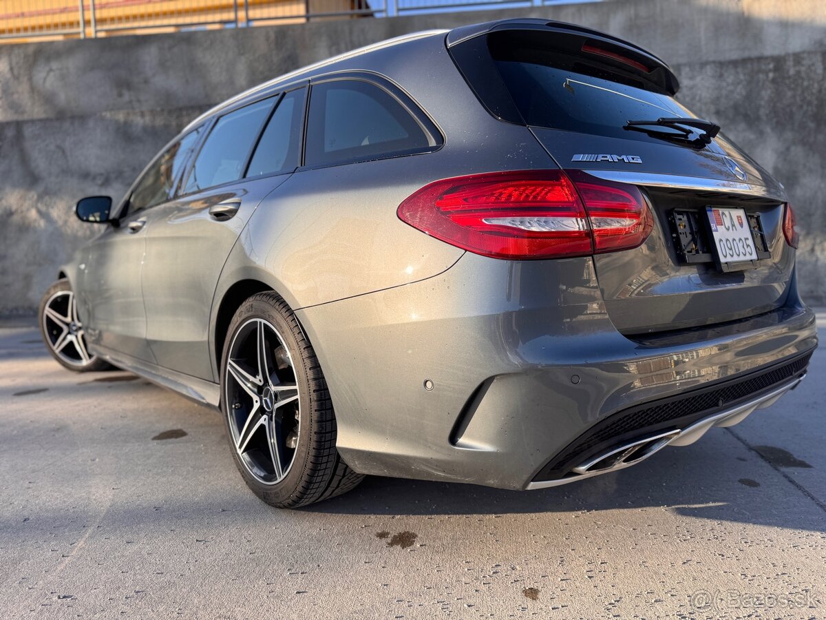 Mercedes C43 AMG kombi - 8