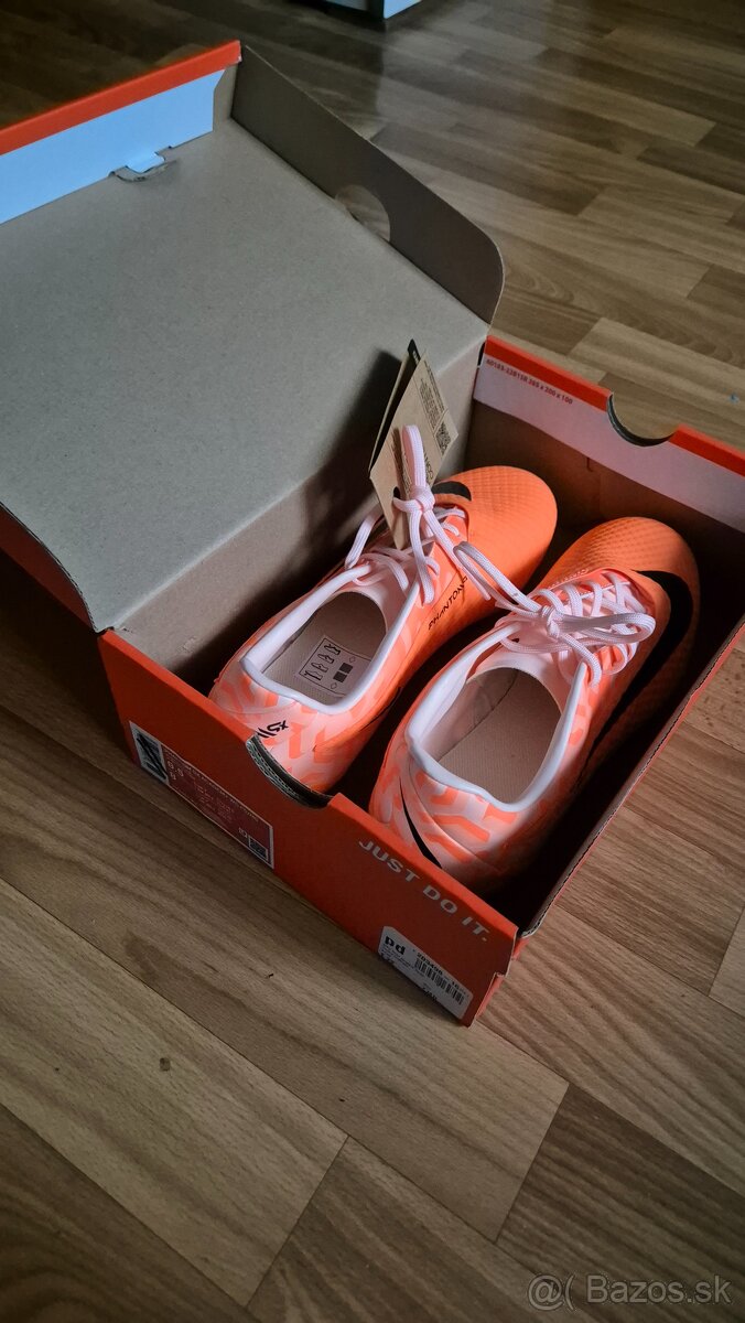 Kopačky NIKE Phantom GX Academy WC FG/MG - 8