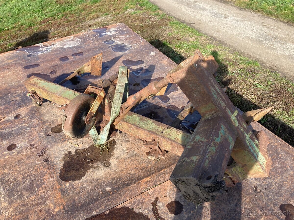 Predám vlečku 7/8t a podmietací pluh - 8