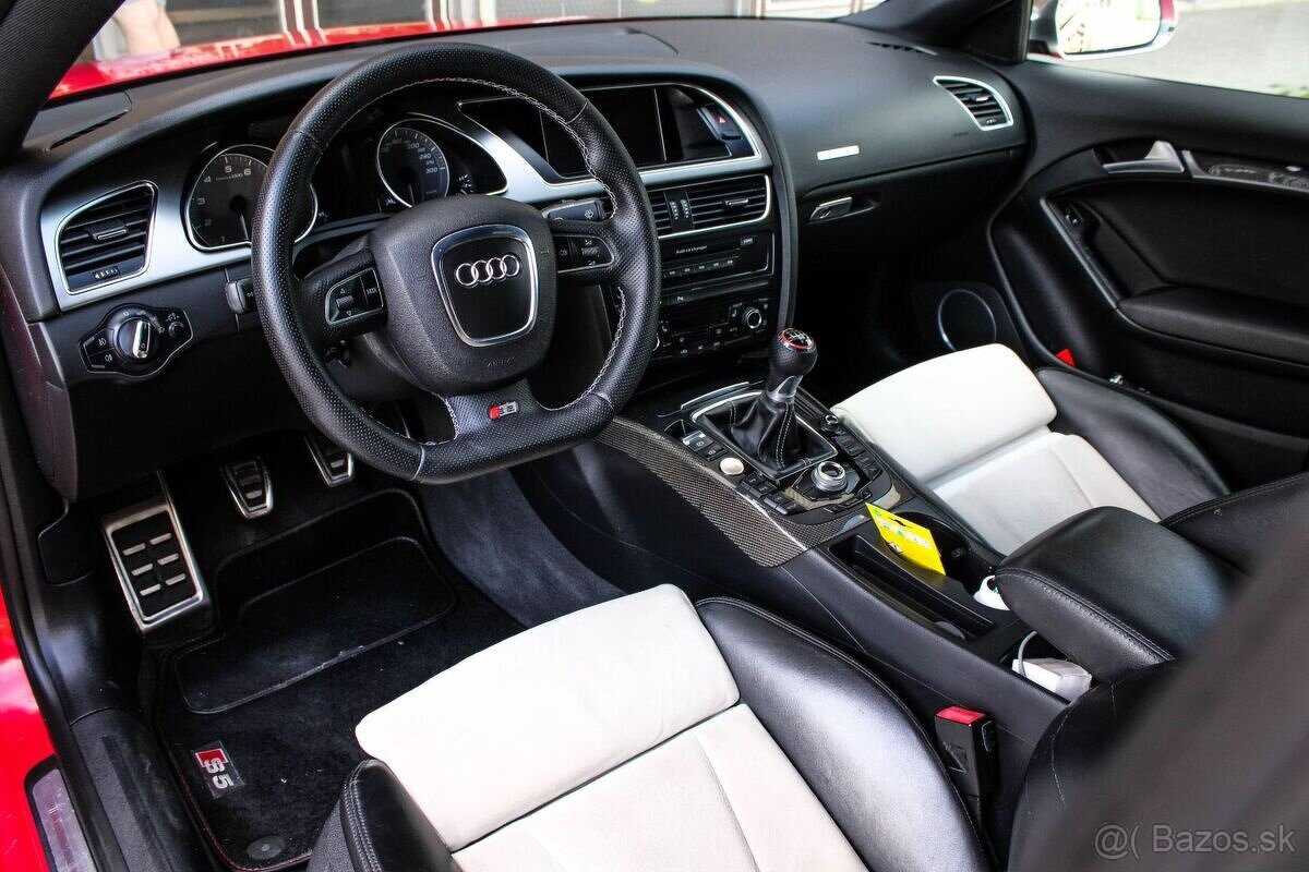 Audi S5 4.2 FSI V8 quattro Manuál - 8