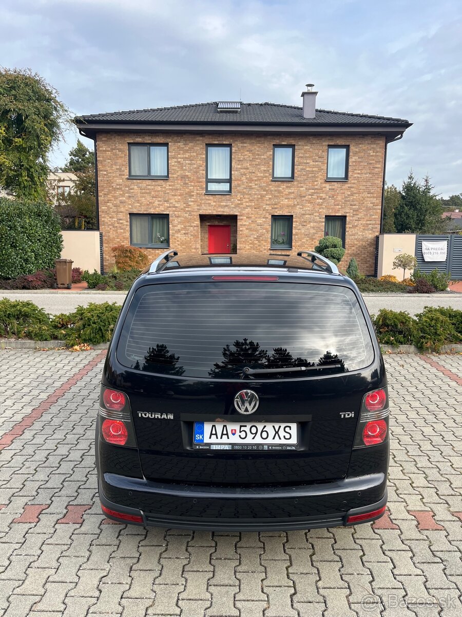 Volkswagen Touran Facelift Cross 1.9tdi - 8