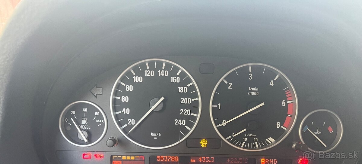 Predám BMW x5 E53 - 8