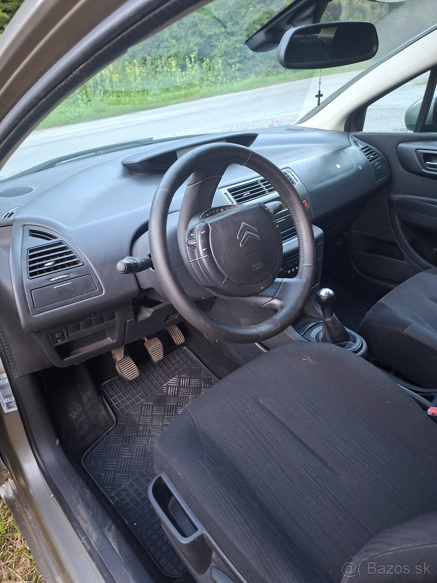 Predam citroén c4 ,1.4 benzin - 8