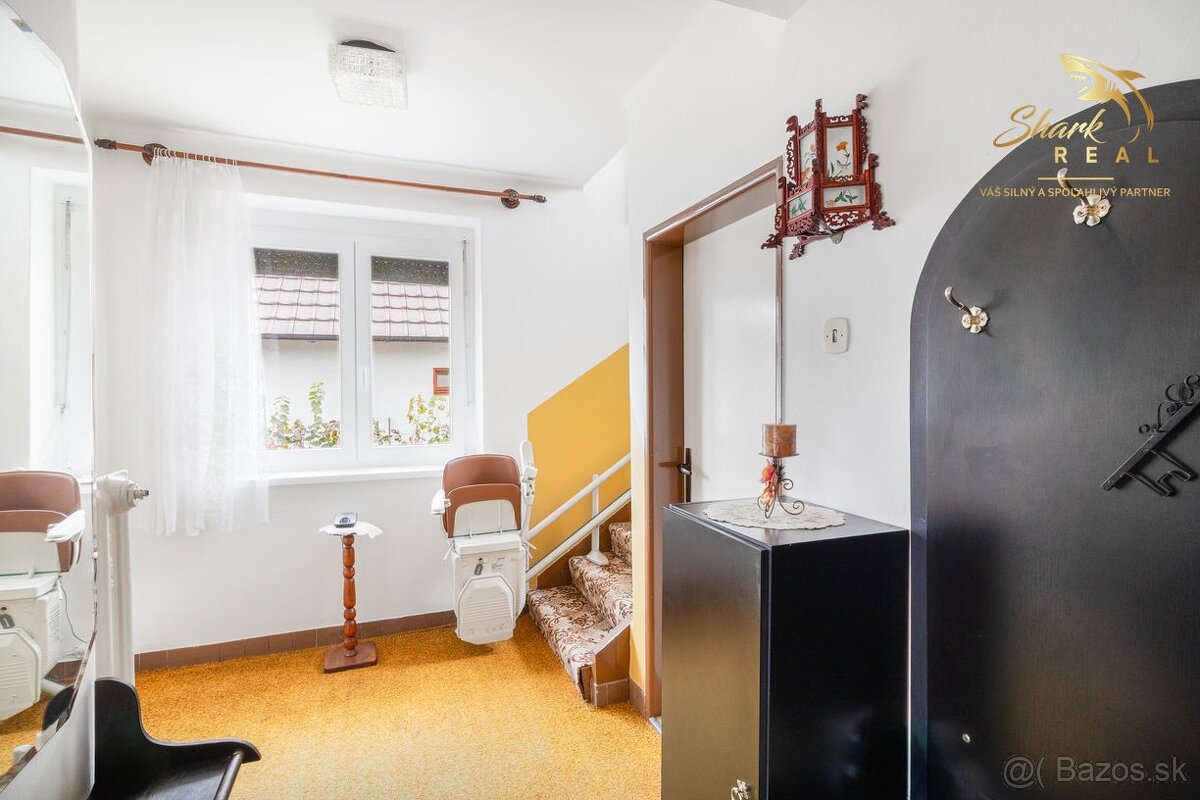 ZNÍŽENÁ CENA Na predaj 4 izbový rodinný dom v tichej časti - 8