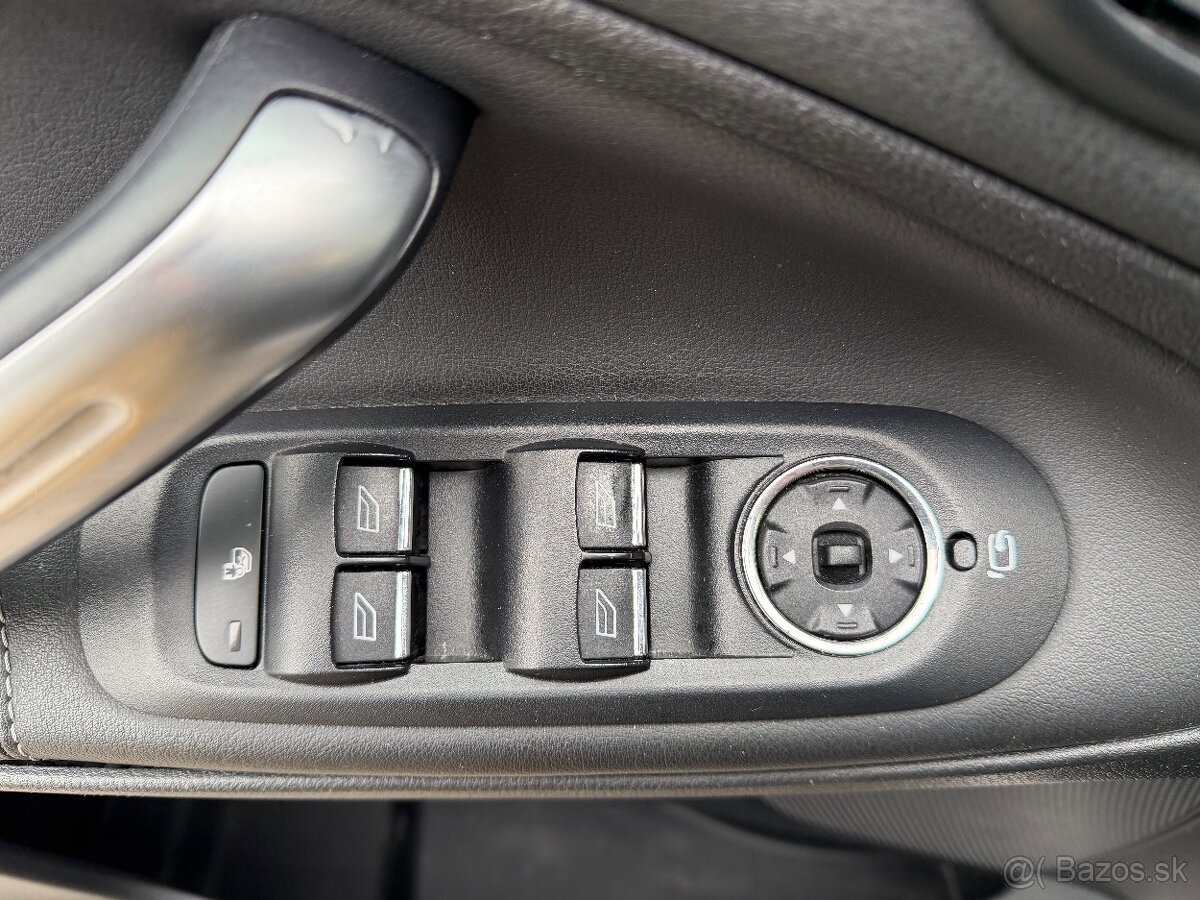 Ford S-Max 2.0Tdci - 8