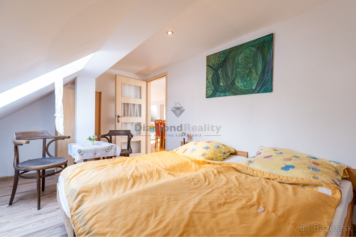 NA PREDAJ RODINNÝ DOM S 3 BYTOVÝMI JEDNOTKAMI, OBEC TELGÁRT - 8