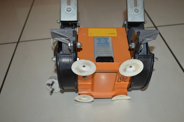 predam - dvojkotucova bruska HANNING - 8