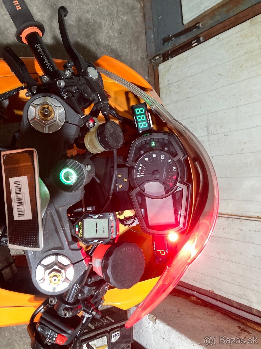 Kawasaki ninja zx6r - 8