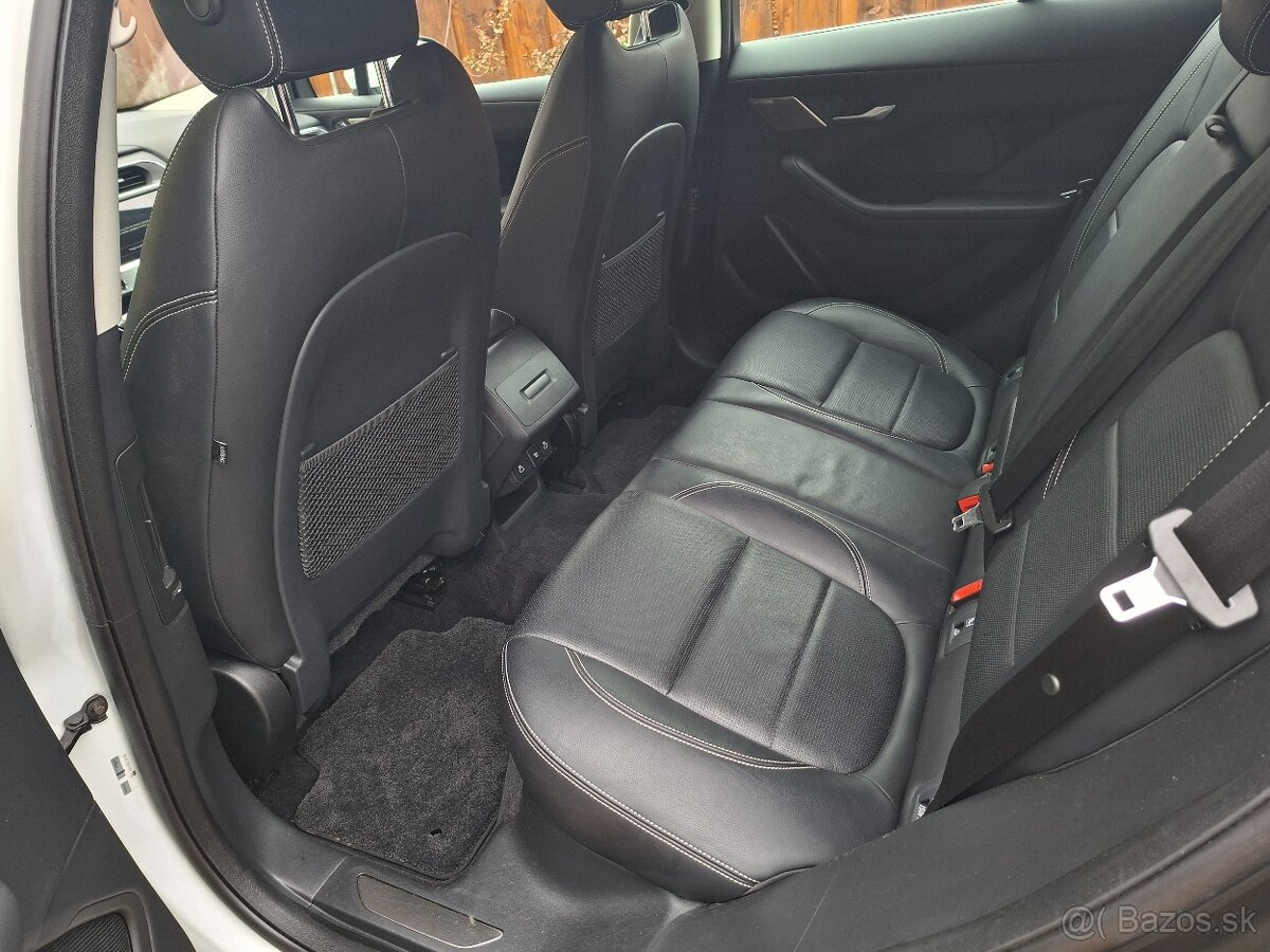 Predám elektro auto SUV Jaguar I-PACE EV320 model 2021 - 8